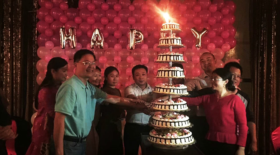 一路有你，尽显快活视频下载APP官网雄风，携手共进，再创辉煌