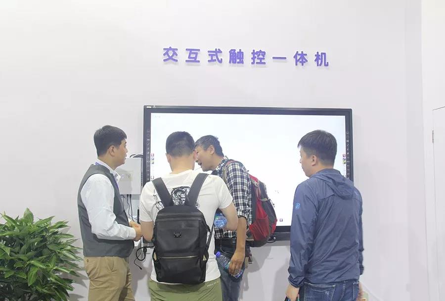 第74届教学装备展示会胜利闭幕，快活视频下载APP官网教学凯旋而归